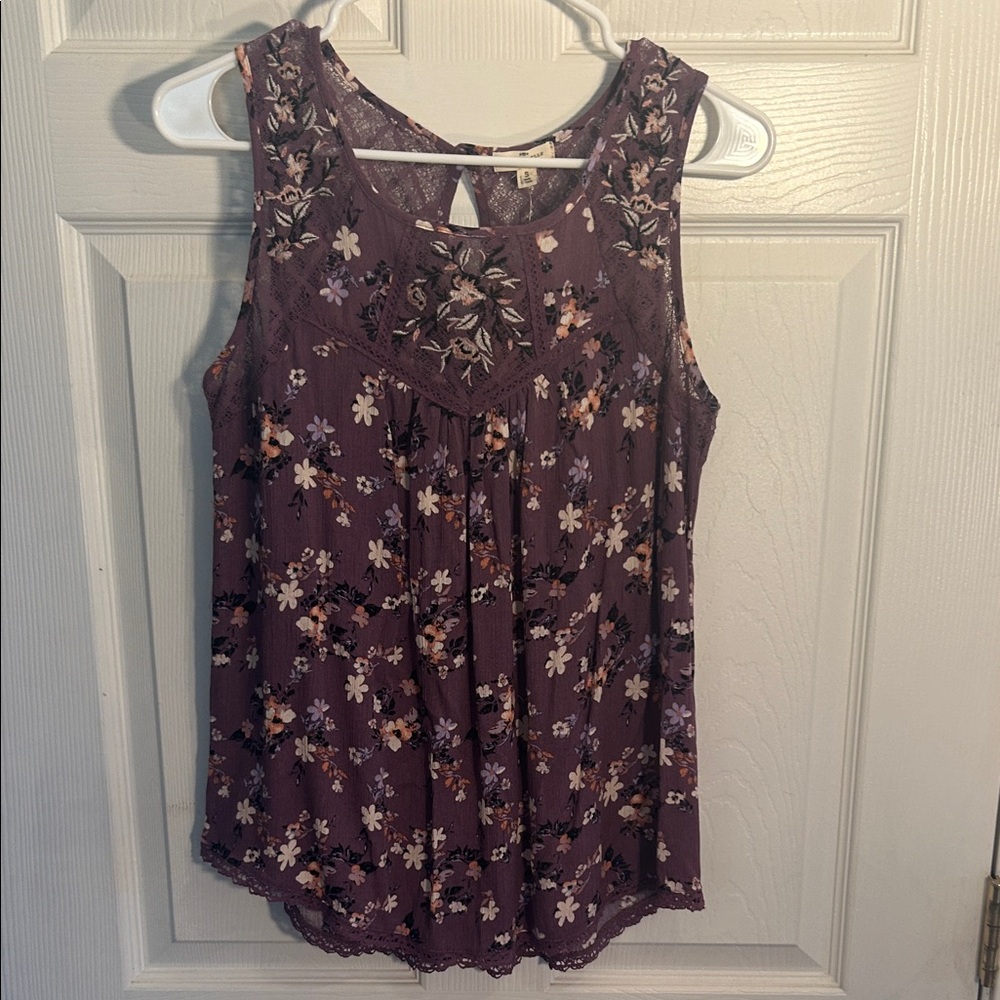Floral Embroidered Tank Top - Plum